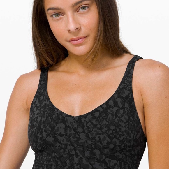 6 / EUC Lululemon Align Tank Wild Thing Camo Deep Coal Multi - Picture 3 of 7